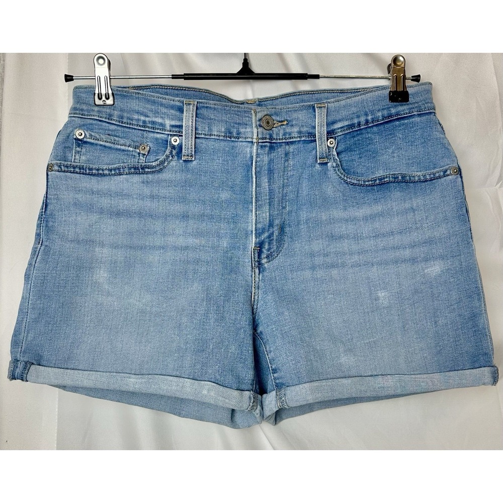 LEVI'S Mid Length Shorts Women's Size 31 Light Wash Denim Cuffed Casual